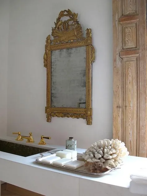 غرور شناور مرمر با آینه تزئینی طلایی - فرانسوی - حمام