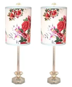 جفت 750 دلار - جفت عتیقه حدود 1940 چراغ رومیزی شش رومیزی رومیزی با جزئیات گل اچ و آباژورهای دست ساز.