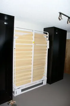 Ikea Hack - تخت مورفی با درهای کشویی