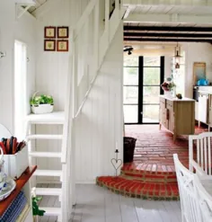 Nhà Nghị Thu: خانه ای کوچک با فضای داخلی روشن و بسیاری از سبزه ها
