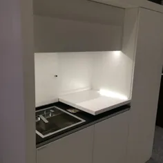 طرح کوچک و کوچک آشپزخانه kitchoo - سینک ظرفشویی با شیر کشویی - روند تزئینات منزل - Homedit