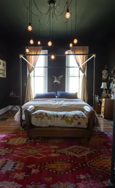 Nashville Bungalow "Nostalgic Bohemian" یک فروشنده عتیقه