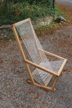 Fauteuil à bascule avec assise en cordelette # 1 par Boris Beaulant