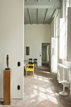 زندگی با هنر: Galerist Veerle Wenes در خانه در آنتورپ - Remodelista