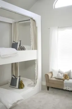 یک DIY آسان کاملاً این اتاق را به فضای نهایی کودک تبدیل می کند