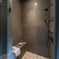 کاشی های دیواری دوش خاکستری براق با کف دوش شش ضلعی خاکستری روشن - انتقالی - حمام