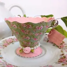 لیوان های چای کاغذی با چای بالا مهمانی چای به نفع آلیس در سرزمین عجایب |  اتسی