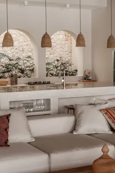 Villa Massilia - The New Luxury Küchengestaltung mit Naturstein |  Beleuchtung Küche