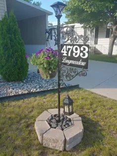 Signway Address Sign - نشانی انعکاسی دو طرفه 911 با قطب 60 اینچ و پیمایش دوتایی و 2 قلاب گیاه با علامت آدرس خورشیدی