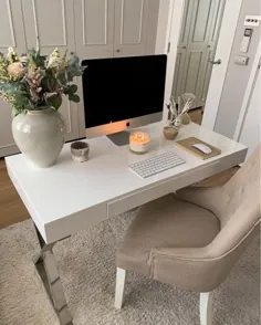 Dashiell Desk در LTK سرپرستی می کند