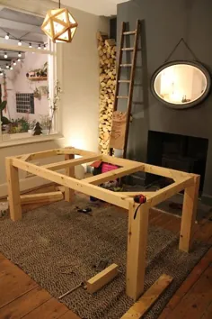 چگونه می توان یک میز خانه مزرعه ای با صفحه تاج گل چوبی پالت ساخت!  - Kezzabeth |  DIY و وبلاگ نوسازی