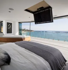 خانه شفاف سه سطح Laguna Beach با فضای داخلی مدرن
