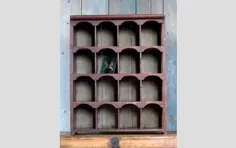 یک کابینت کوچک سوراخ کبوتر ویکتوریایی - لاسکو - منبع اصلی انگلستان برای عتیقه های معماری ، نجات و کنجکاوی